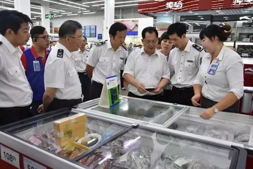 10月3日,時值國慶中秋佳節(jié),廣東省食安辦主任,省食品藥品監(jiān)管局駱文智