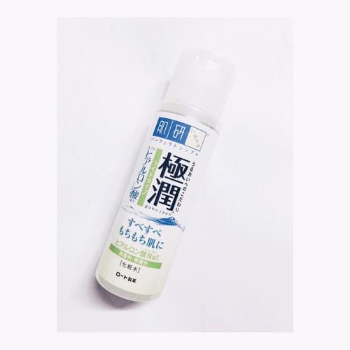 肌研極潤保濕化妝水算是保濕產(chǎn)品中我的回購率極高的單品